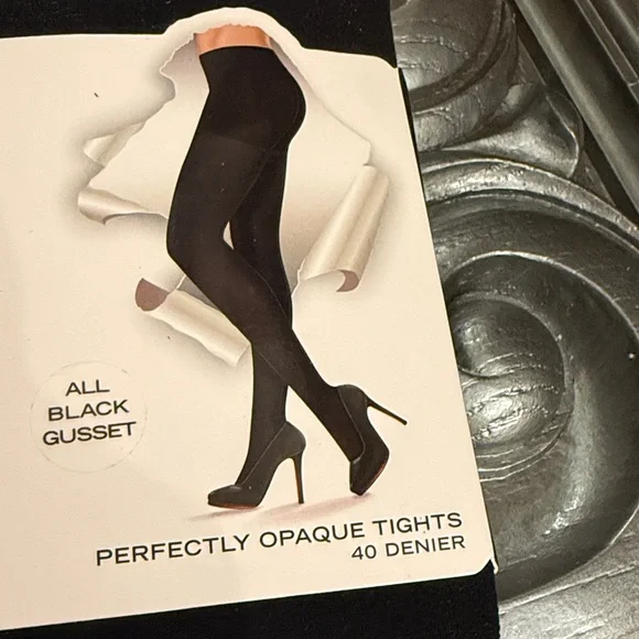 MeMoi M/L Perfectly Opaque Control Top Black Opaque 40 Denier Tights - Picture 8 of 8